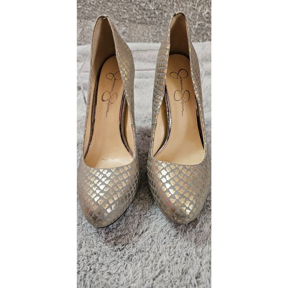 New Jessica Simpson Gold Python Platform Pumps He… - image 6
